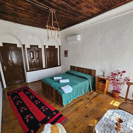 Guest House Panorama Berat Exterior foto