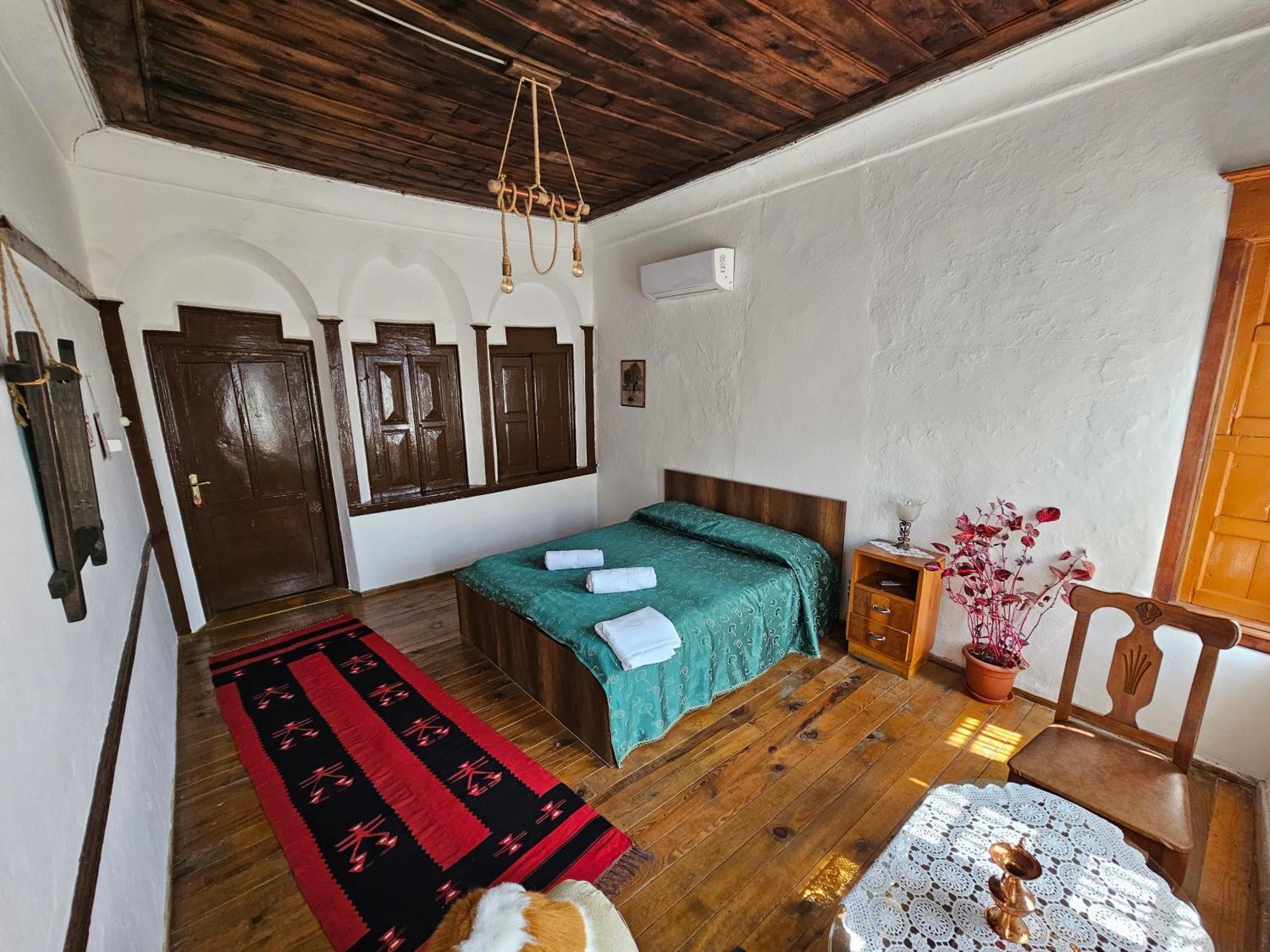 Guest House Panorama Berat Exterior foto
